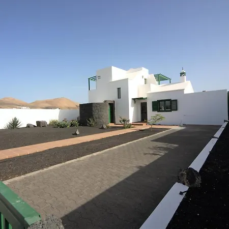 Lazy Daze Villa Yaiza (Lanzarote)