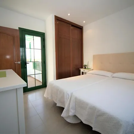 Lazy Daze Villa Yaiza (Lanzarote)