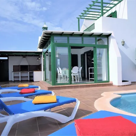 Lazy Daze Villa Yaiza (Lanzarote)
