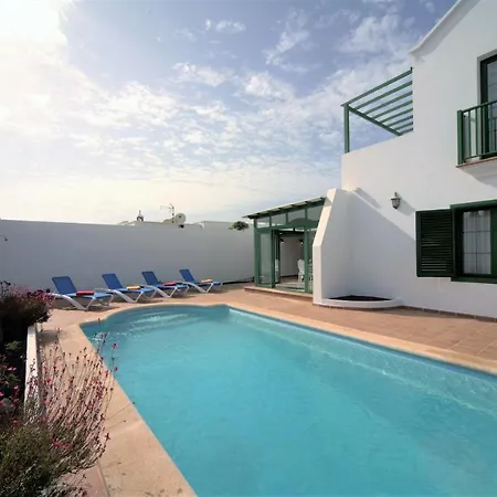 Lazy Daze Villa Yaiza (Lanzarote)